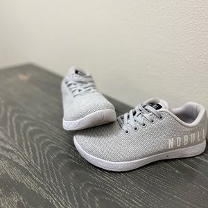 Nobull size 9.
